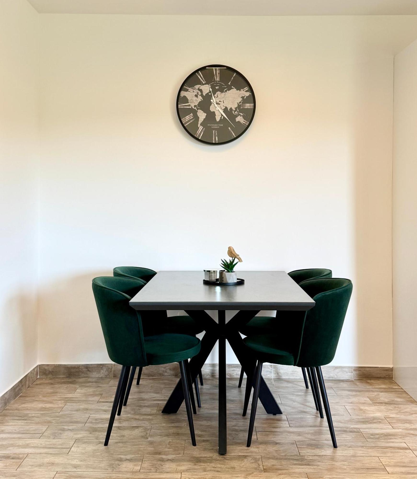 Ferienwohnung Maryann Kaštela Exterior foto
